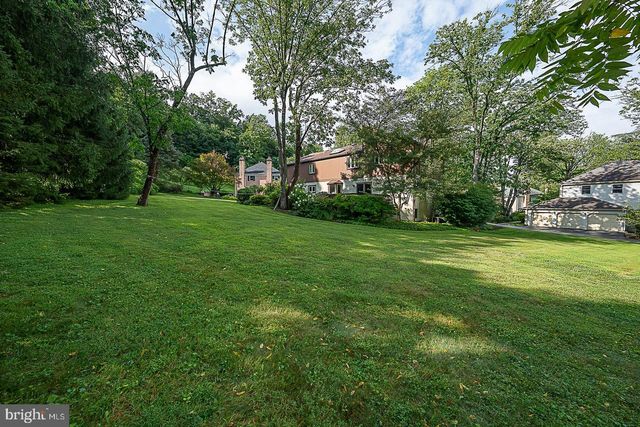 214 CORNELL DR, Bryn Mawr, PA 19010