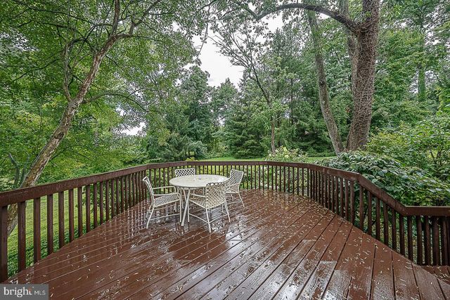 214 CORNELL DR, Bryn Mawr, PA 19010