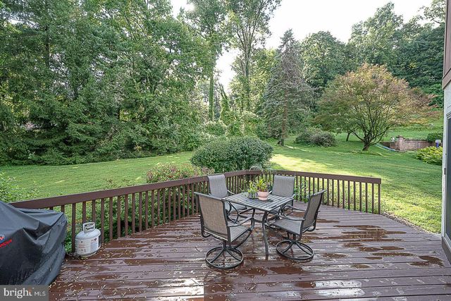 214 CORNELL DR, Bryn Mawr, PA 19010