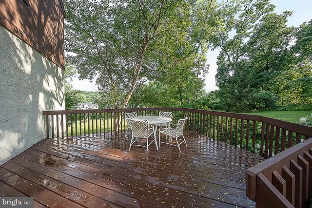 214 CORNELL DR, Bryn Mawr, PA 19010