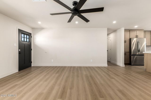 3515 E WINCHCOMB Drive, Phoenix, AZ 85032