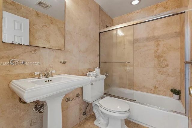 1856 NE 46th St F7, Fort Lauderdale, FL 33308