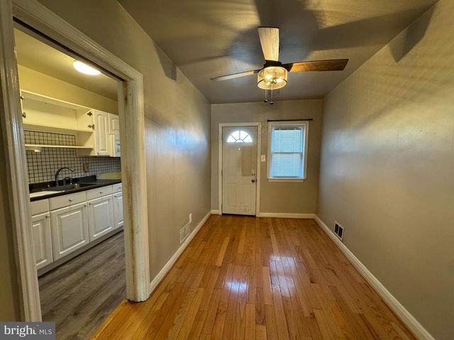 2808 WINDSOR AVE, Baltimore, MD 21216