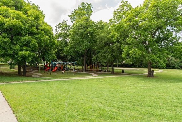 1515 Oakhurst Avenue, Norman, OK 73071