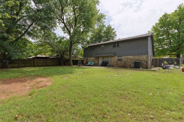 1515 Oakhurst Avenue, Norman, OK 73071