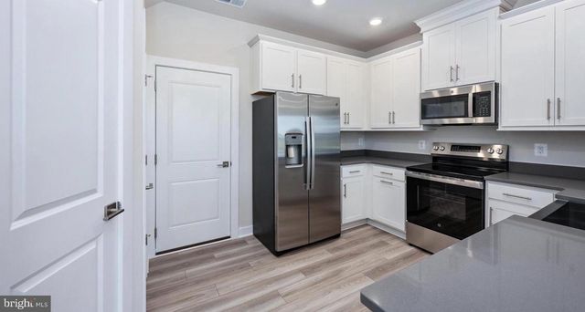 20189 NORTHPARK DR, Ashburn, VA 20147