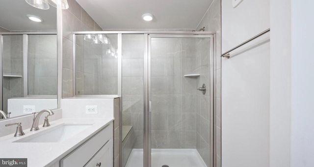 20189 NORTHPARK DR, Ashburn, VA 20147
