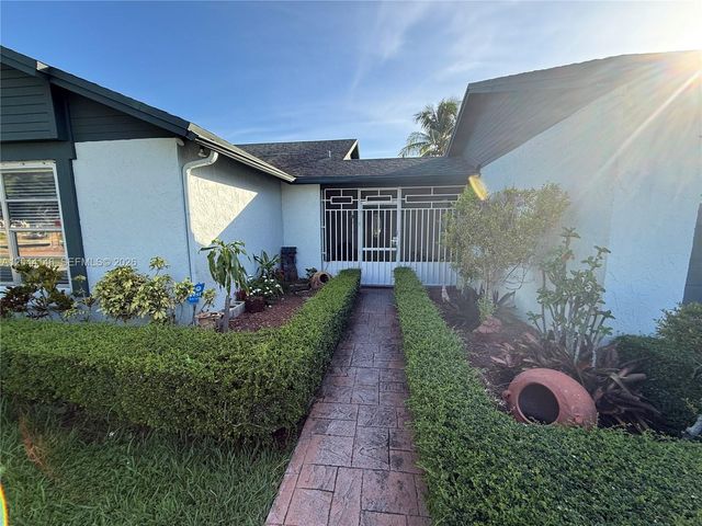 15622 SW 142nd Court, Miami, FL 33177