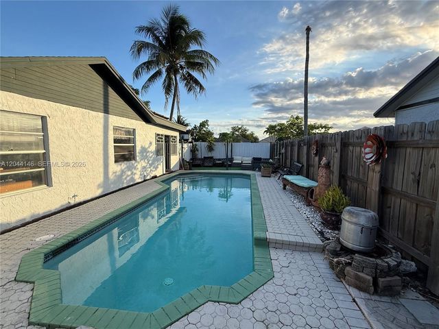 15622 SW 142nd Court, Miami, FL 33177