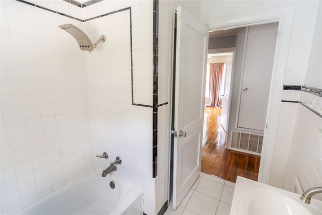 4212 Geddes Avenue, Fort Worth, TX 76107