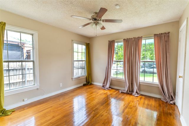 4212 Geddes Avenue, Fort Worth, TX 76107