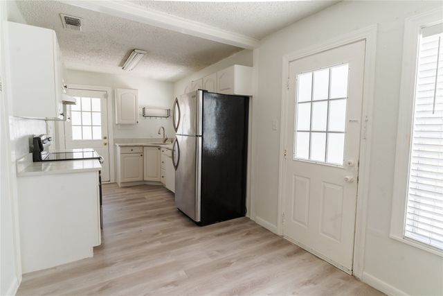 4212 Geddes Avenue, Fort Worth, TX 76107