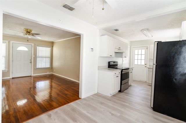 4212 Geddes Avenue, Fort Worth, TX 76107