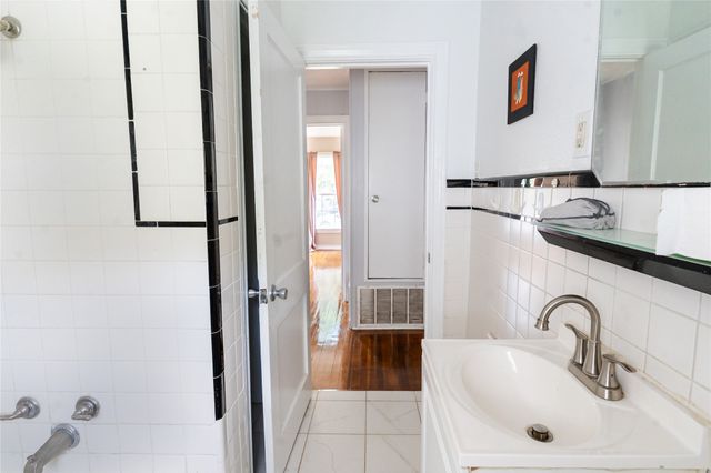 4212 Geddes Avenue, Fort Worth, TX 76107