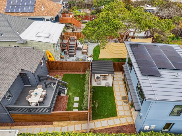 737 61st St, Oakland, CA 94609