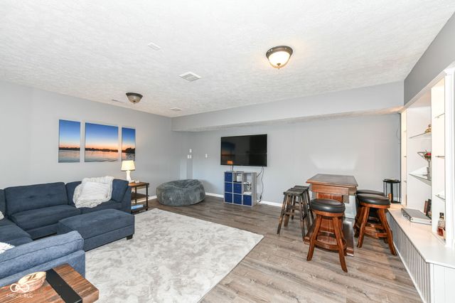 13 Jefferson Valley, Coatesville, IN 46121