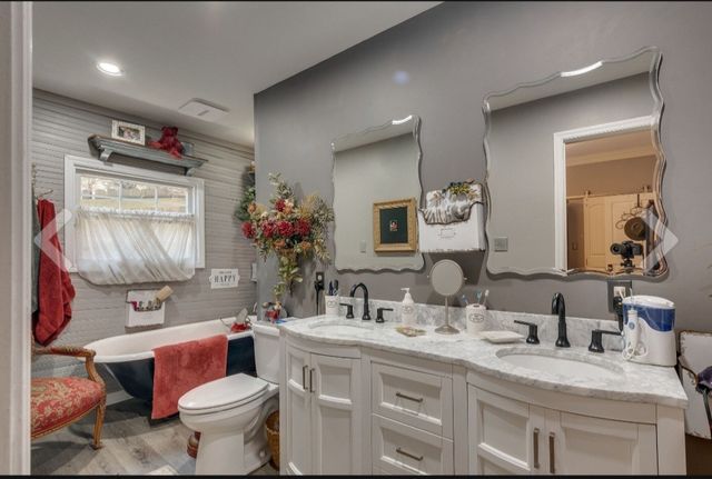210 S 6th St, Pulaski, TN 38478