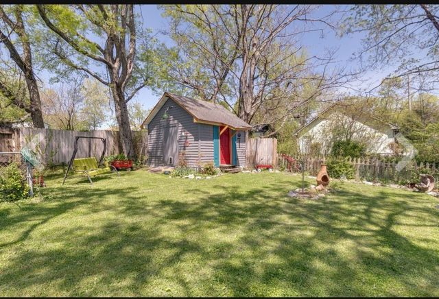 210 S 6th St, Pulaski, TN 38478