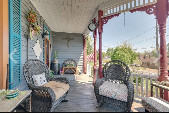 210 S 6th St, Pulaski, TN 38478