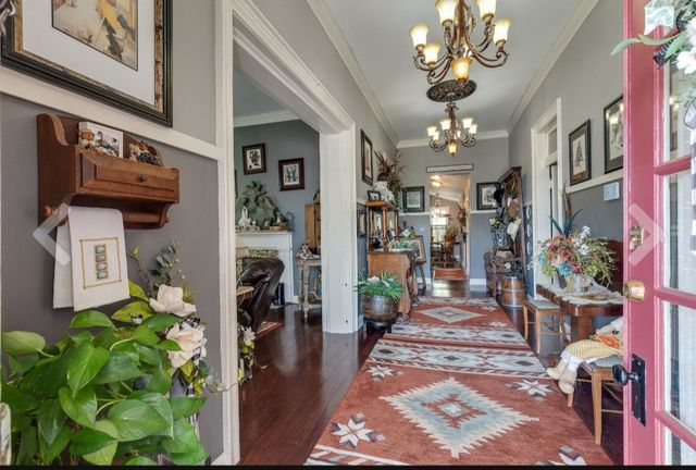 210 S 6th St, Pulaski, TN 38478