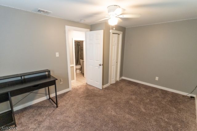 6 Oak Ln, Hardyston Twp., NJ 07460