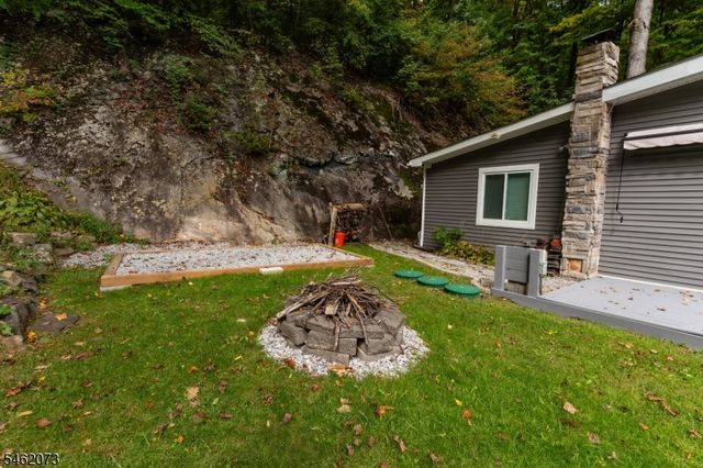 6 Oak Ln, Hardyston Twp., NJ 07460