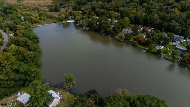 6 Oak Ln, Hardyston Twp., NJ 07460