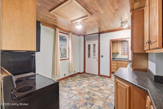 1722 Eastern Pkwy, Louisville, KY 40204