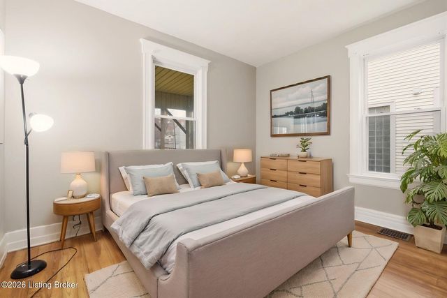 1722 Eastern Pkwy, Louisville, KY 40204