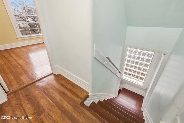 1722 Eastern Pkwy, Louisville, KY 40204