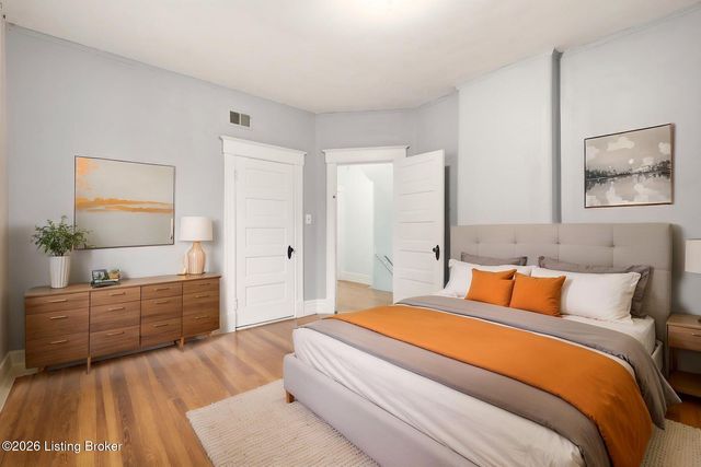 1722 Eastern Pkwy, Louisville, KY 40204