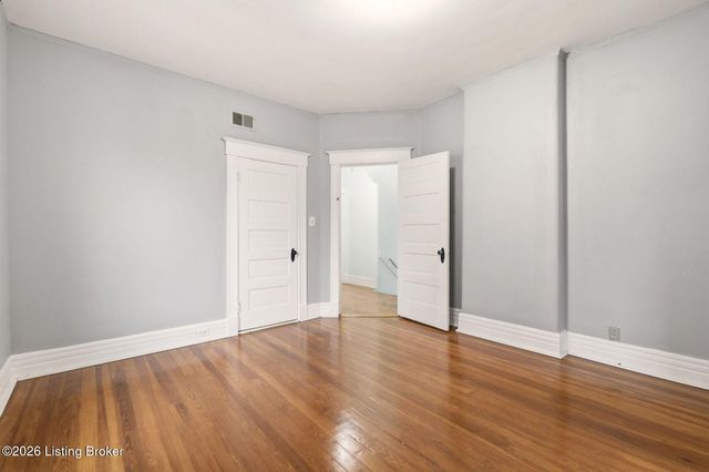 1722 Eastern Pkwy, Louisville, KY 40204