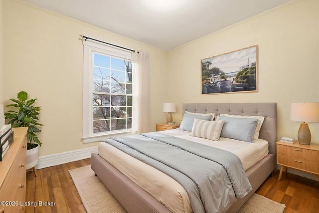 1722 Eastern Pkwy, Louisville, KY 40204