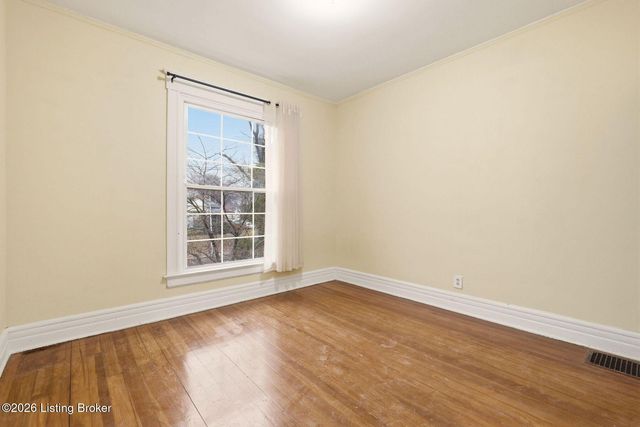 1722 Eastern Pkwy, Louisville, KY 40204