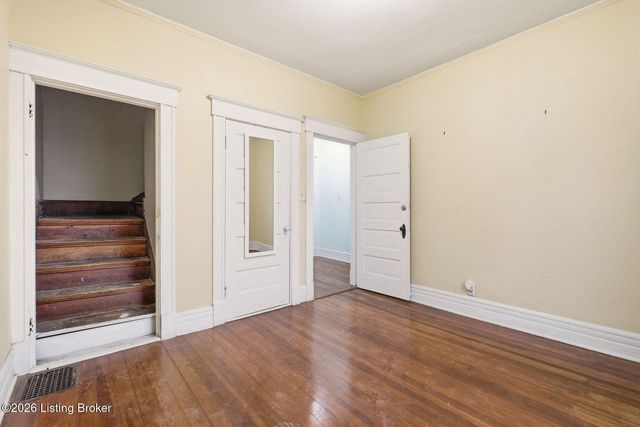 1722 Eastern Pkwy, Louisville, KY 40204