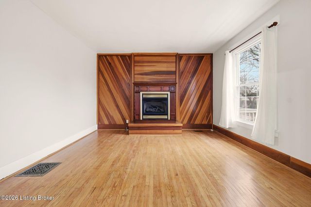 1722 Eastern Pkwy, Louisville, KY 40204