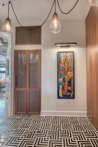 910 W Madison Street 904E, Chicago, IL 60607