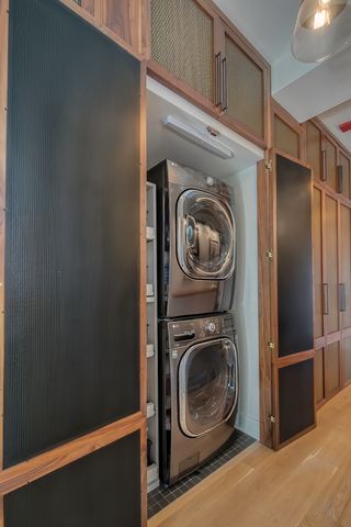 910 W Madison Street 904E, Chicago, IL 60607