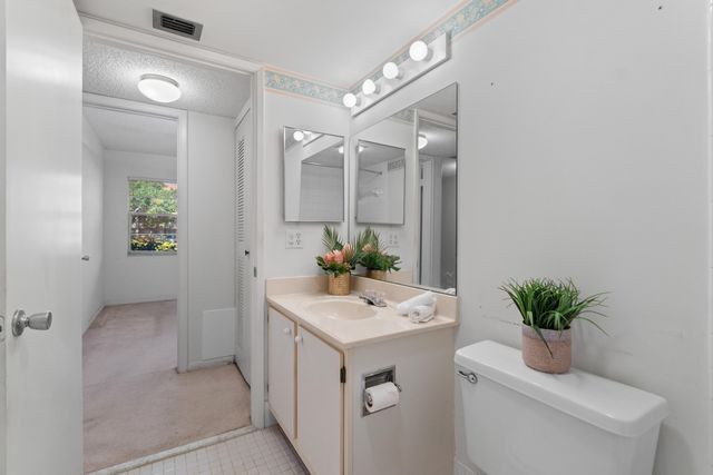 1251 SW 125th Avenue 105-t, Pembroke Pines, FL 33027