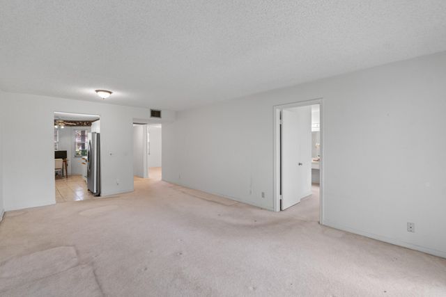 1251 SW 125th Avenue 105-t, Pembroke Pines, FL 33027