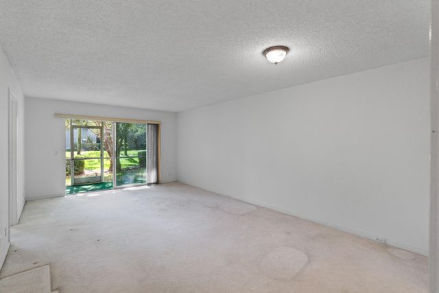 1251 SW 125th Avenue 105-t, Pembroke Pines, FL 33027