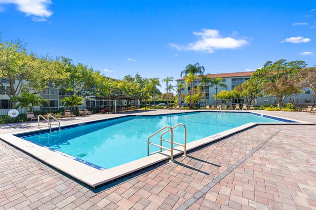 1251 SW 125th Avenue 105-t, Pembroke Pines, FL 33027