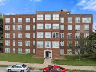 8612 Halls Ferry, St Louis, MO 63147
