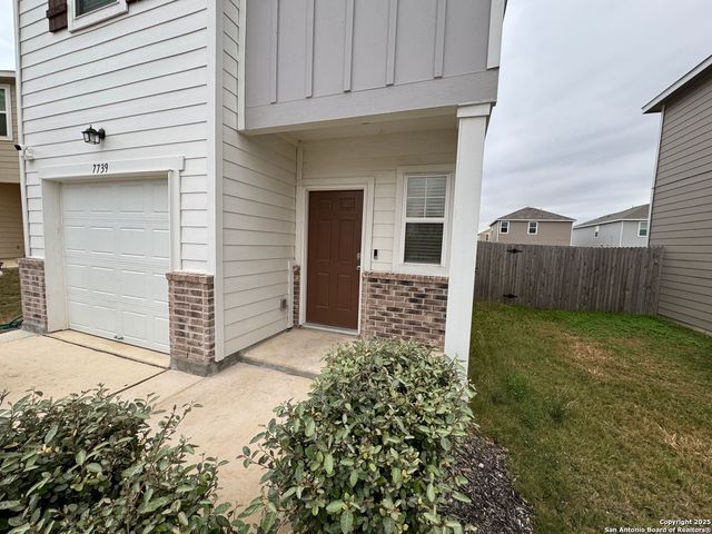 7739 Fern Hollow, San Antonio, TX 78252