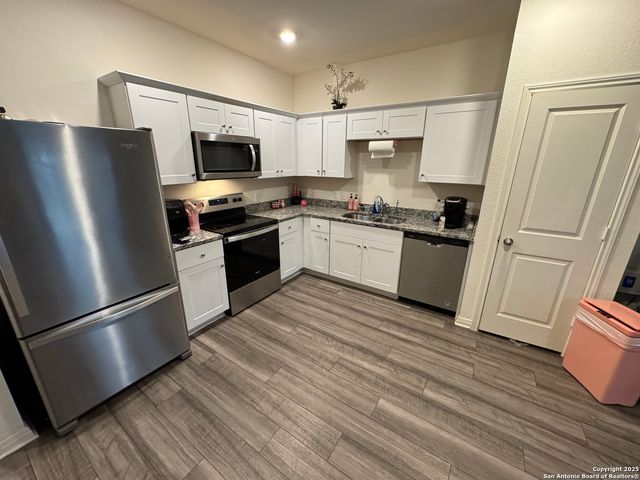 7739 Fern Hollow, San Antonio, TX 78252