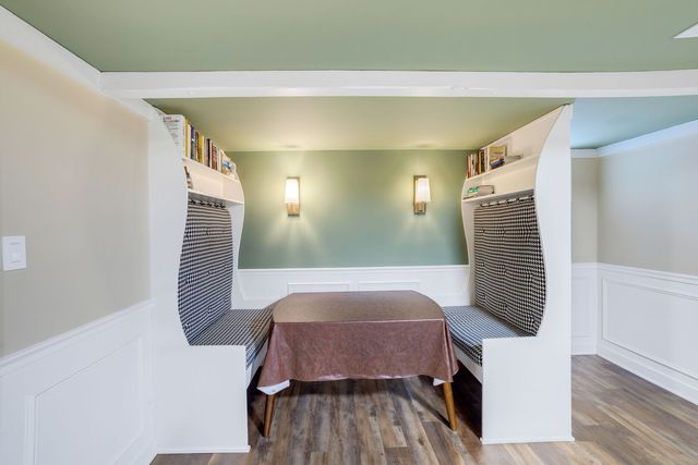 8225 Lorel Avenue, Burbank, IL 60459