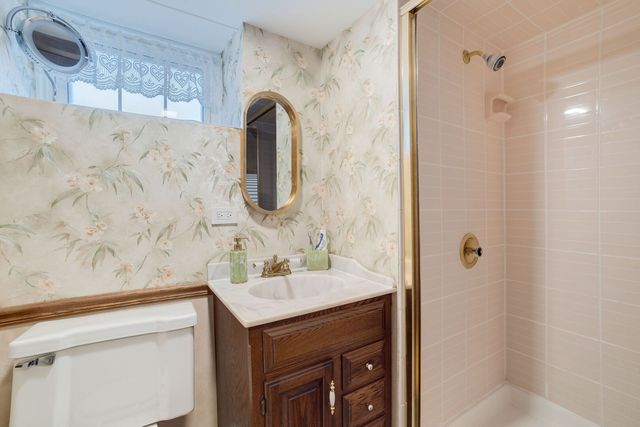 8225 Lorel Avenue, Burbank, IL 60459