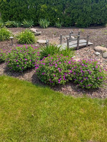 8225 Lorel Avenue, Burbank, IL 60459