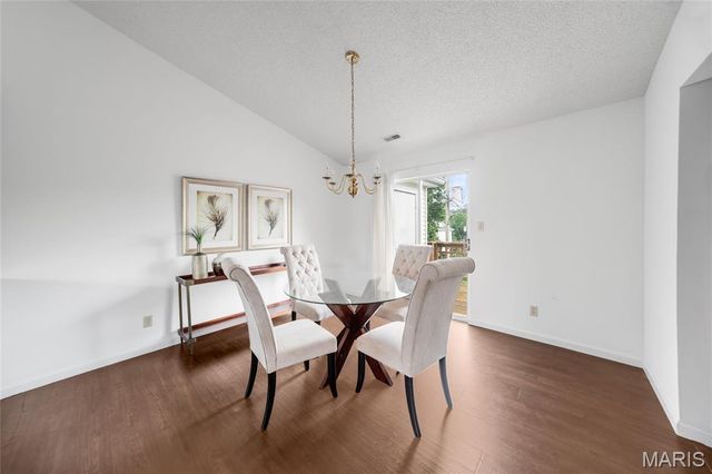 8930 Cardinal Terrace, St Louis, MO 63144