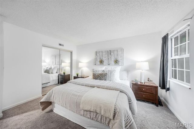 8930 Cardinal Terrace, St Louis, MO 63144